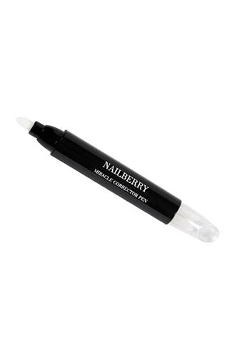NAILBERRY VELVÆRE Miracle Corrector Pen